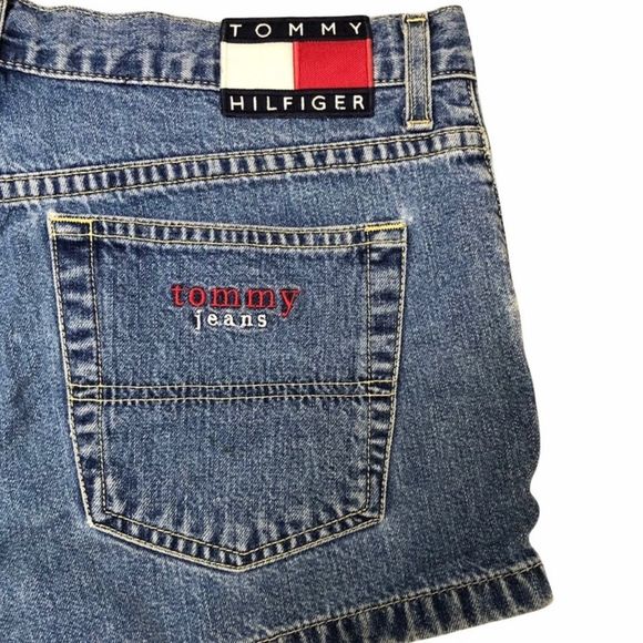 Vintage Tommy Hilfiger Logo Blue Medium Wash 100% Cotton Denim Jean Shorts - Picture 4 of 6